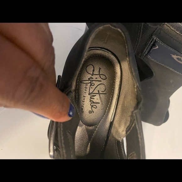 Lifestride soft system vixen heel, Black, Sz 8 Open Toe Women Sandals. - Picture 5 of 6